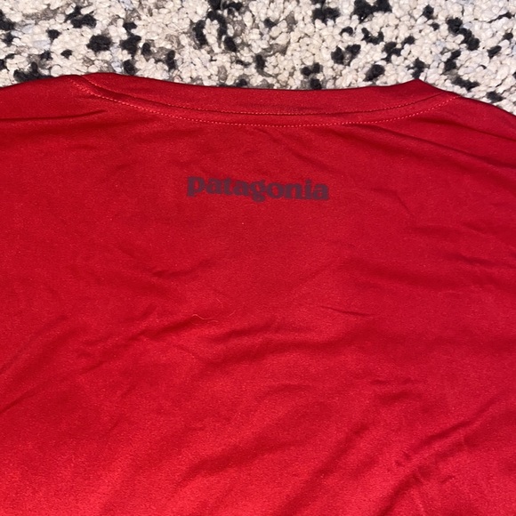 Patagonia base layer - red women’s medium - Picture 3 of 3